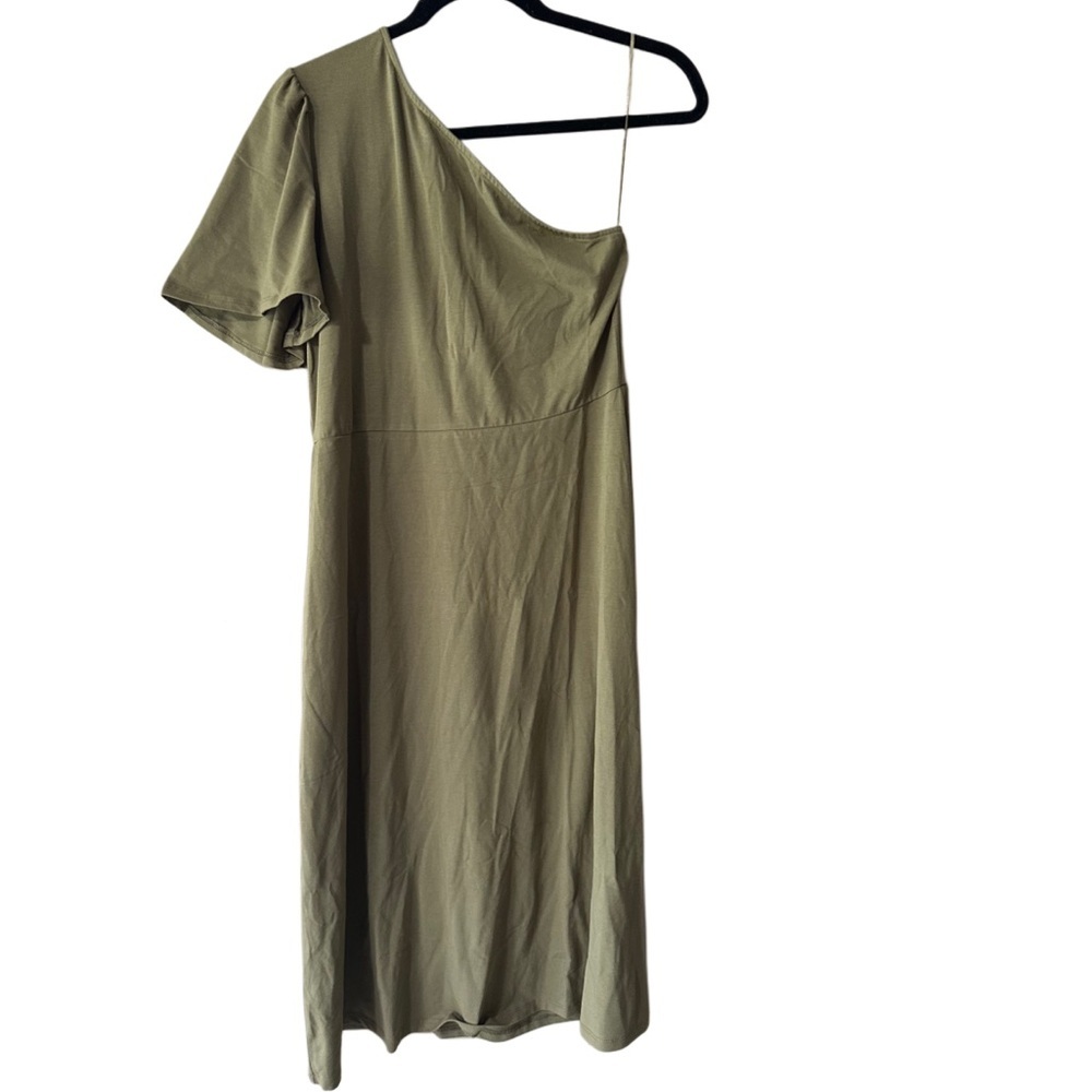 Who What Wear One-Shoulder Short Sleeve Dress in Martini Olive